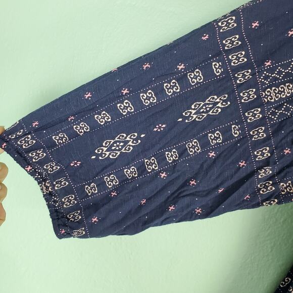 Maurices Blue Patterned Off The Shoulder Top Size 3 - Picture 5 of 6